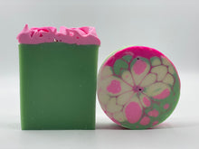 Load image into Gallery viewer, Summer - Assorted Soap Gift Box
